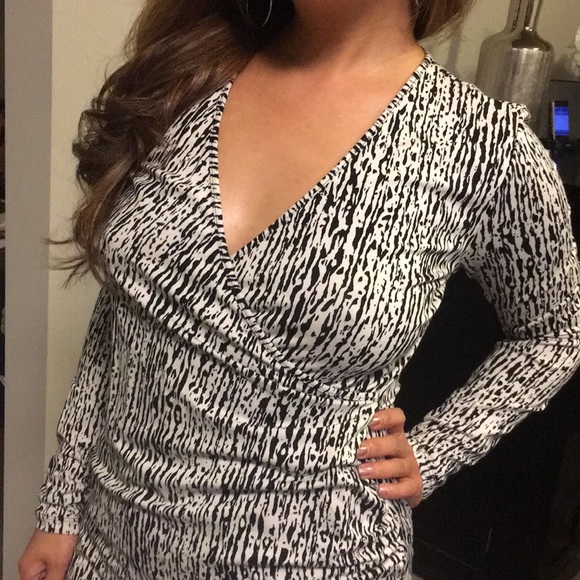 {Banana Republic} Faux Wrap Petite Dress - Picture 6 of 10